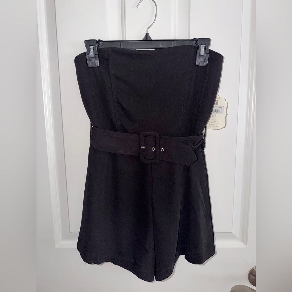 NWT Altar’d State Strapless Belted Black Romper Size XS